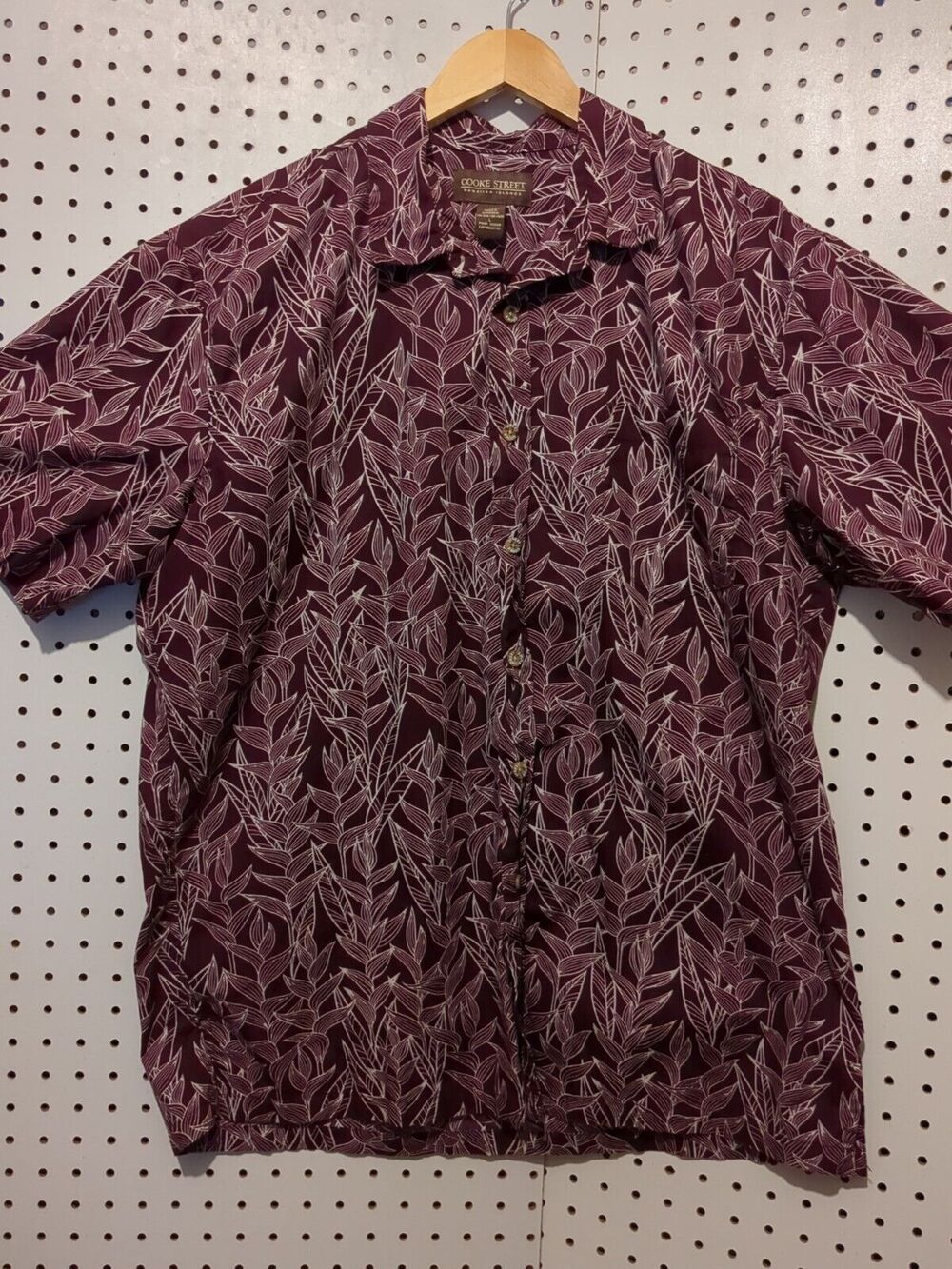 Cooke Street Shirt Men's Large Honolulu Hawaiian Button Down Purple Pocket
